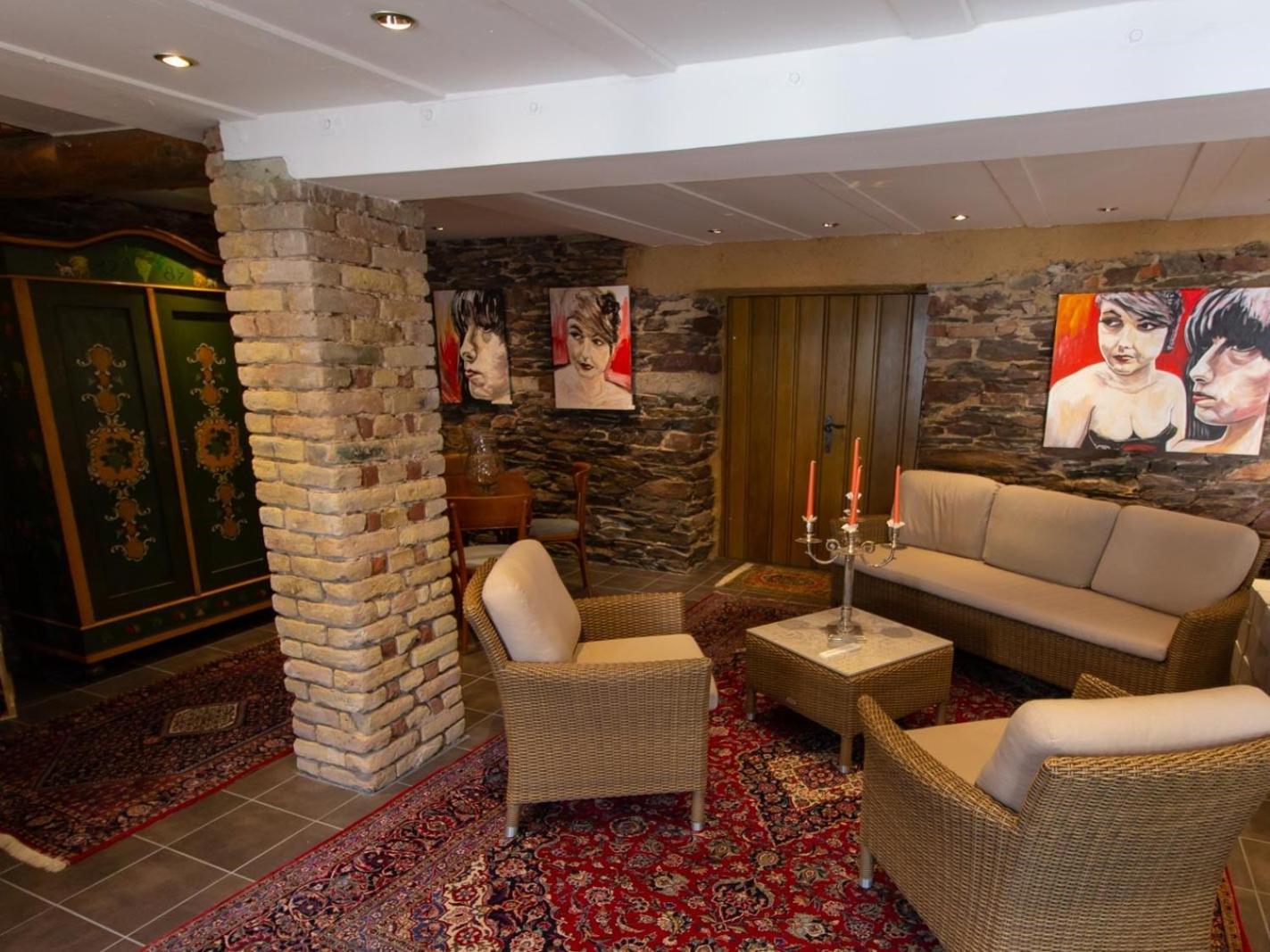 Hotel zur Post - Burg an der Mosel Zimmer foto