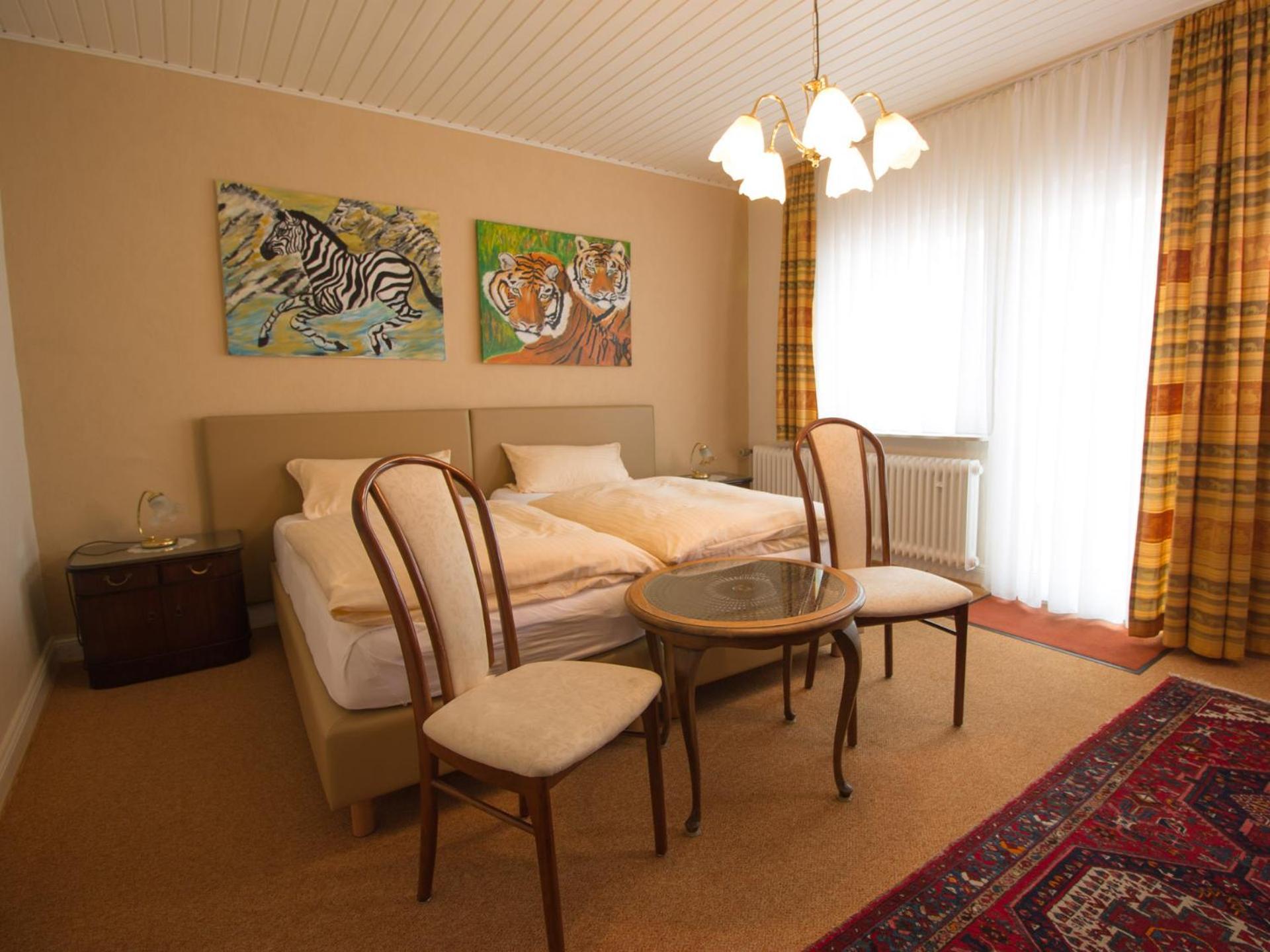 Hotel zur Post - Burg an der Mosel Zimmer foto